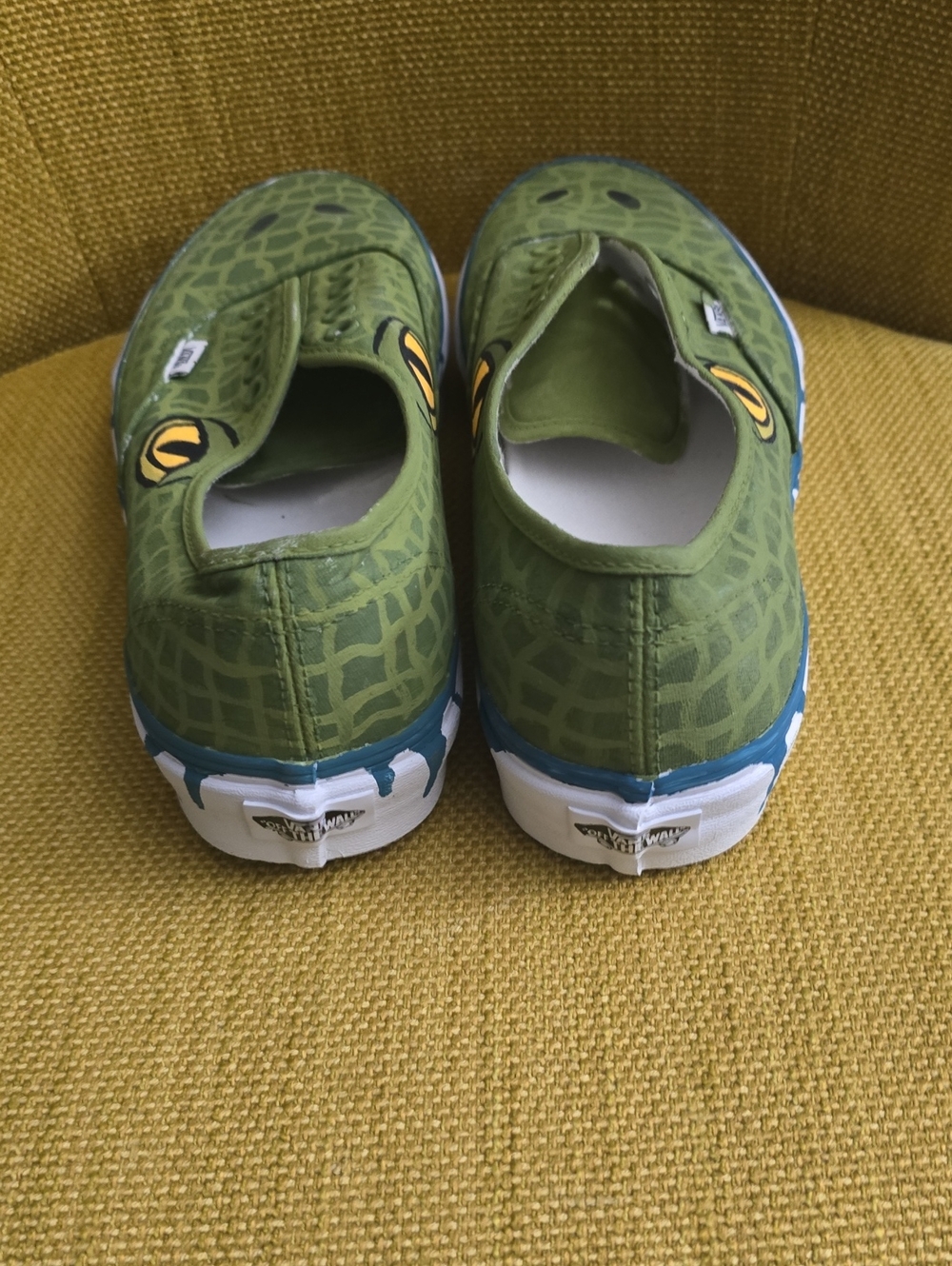 Vans Authentic "Gator" / "Alligator" Collection. NEVER WORN. - Picture 3 of 5